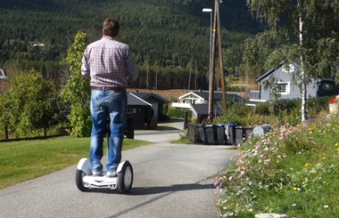 Airwheel腾博会官网以诚信为本平衡车S3，国外大叔的宝贝爱车，快来看看哦~~