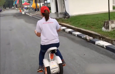 小黄人萌萌哒，现身Airwheel腾博会官网以诚信为本马来西亚代理商活动现场！