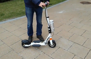 国外代理近距离展示三款新型智能平衡车，Airwheel腾博会官网以诚信为本 M3、A